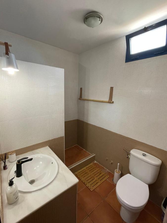 Congrio10, Negras Apartamento *